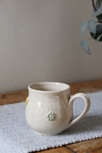 Load image into Gallery viewer, Flower Mug 🌸 #041
