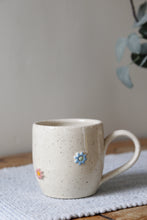 Load image into Gallery viewer, Flower Mug 🌸 #043
