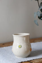 Load image into Gallery viewer, Flower Mug 🌸 #045
