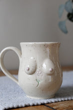 Load image into Gallery viewer, Boob + Flower Mug🌷 #052
