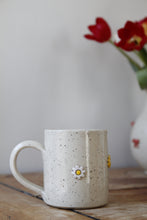 Load image into Gallery viewer, Flower Mug🌼#041
