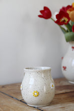 Load image into Gallery viewer, Flower Mug🌼#043
