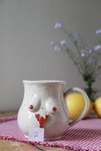 Load image into Gallery viewer, Lobster Boob Mug🦞❤️#002
