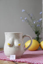 Load image into Gallery viewer, Freshly Squeezed Boob Mug🍋💛#009
