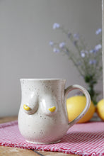 Load image into Gallery viewer, Freshly Squeezed Boob Mug🍋💛#009
