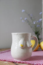 Load image into Gallery viewer, Freshly Squeezed Boob Mug🍋💛#009
