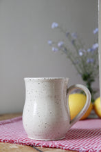 Load image into Gallery viewer, Freshly Squeezed Boob Mug🍋💛#010
