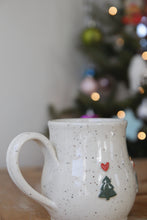 Load image into Gallery viewer, *Holiday Mug 🎄❤️✨ #026
