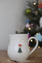 Load image into Gallery viewer, *Holiday Mug 🎄❤️❄️✨ #036
